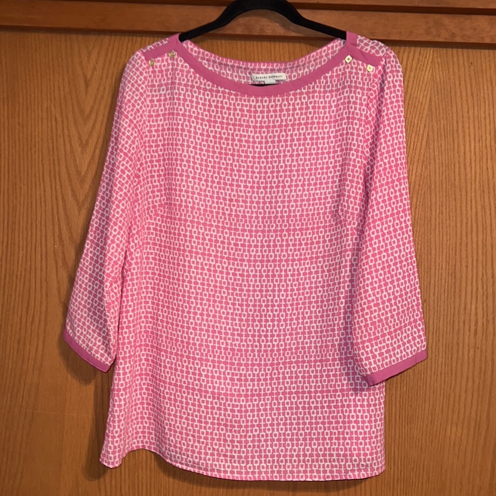 Banana Republic pink and white blouse top shirt